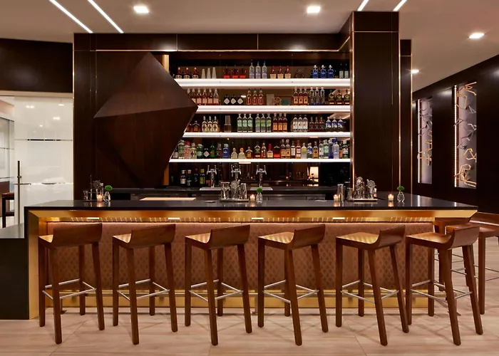 Ac Hotel By Marriott Minneapolis Downtown