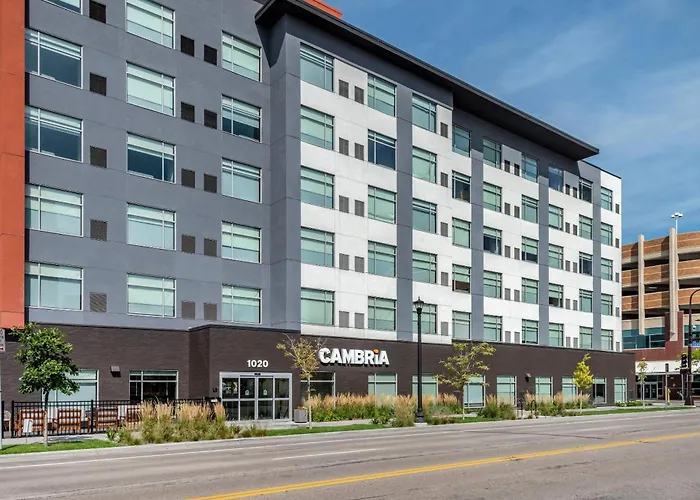 Cambria Hotel Minneapolis Downtown