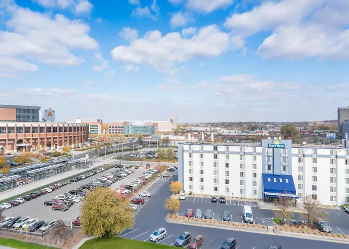 Days Hotel By Wyndham University Ave Se Minneapolis